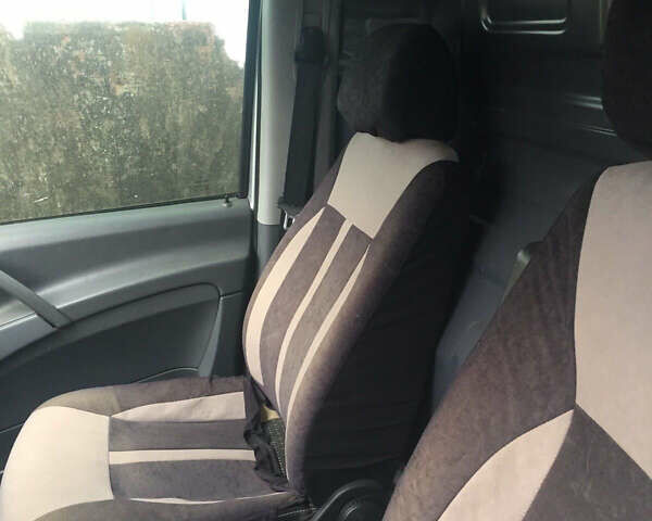 Сірий Мерседес Віто, об'ємом двигуна 2.15 л та пробігом 200 тис. км за 5500 $, фото 2 на Automoto.ua