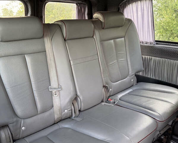 Серый Мерседес Вито, объемом двигателя 2.15 л и пробегом 499 тыс. км за 7990 $, фото 6 на Automoto.ua