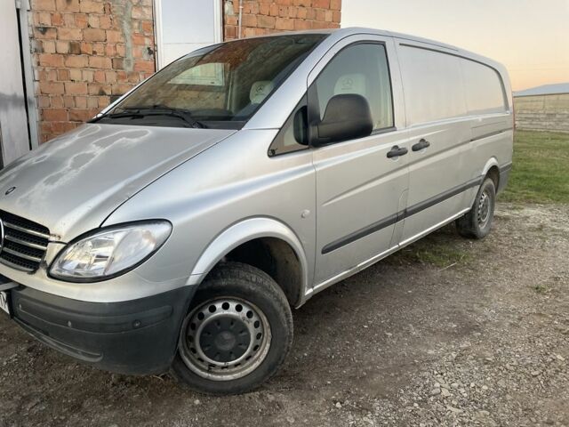 Серый Мерседес Вито, объемом двигателя 2.1 л и пробегом 600 тыс. км за 4000 $, фото 2 на Automoto.ua