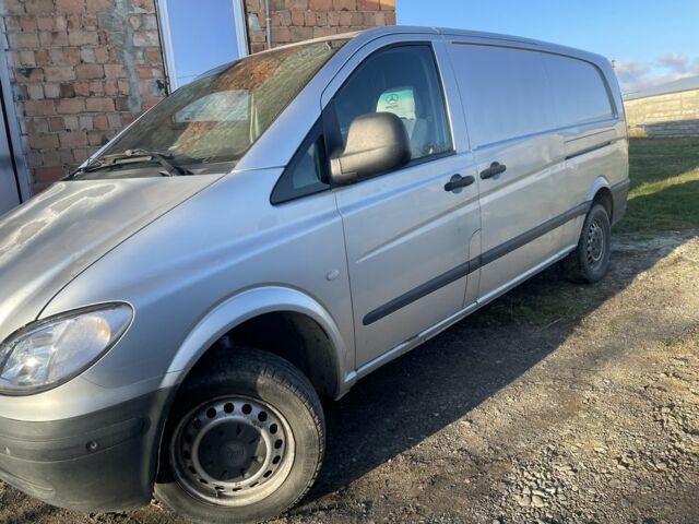 Серый Мерседес Вито, объемом двигателя 2.1 л и пробегом 600 тыс. км за 4000 $, фото 4 на Automoto.ua