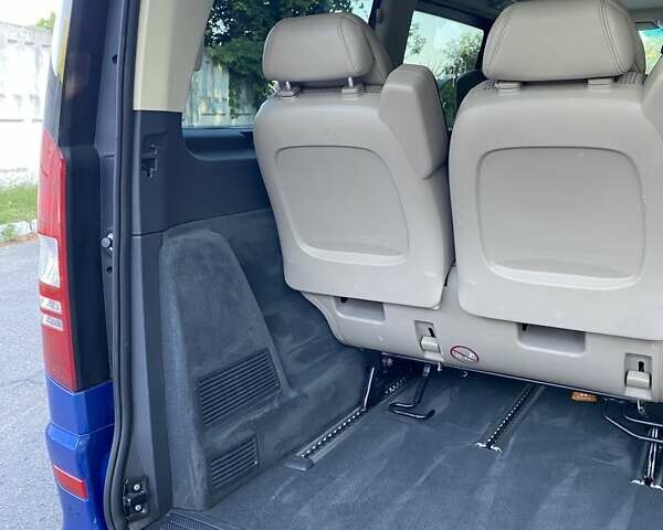 Серый Мерседес Вито, объемом двигателя 2.15 л и пробегом 300 тыс. км за 11999 $, фото 22 на Automoto.ua