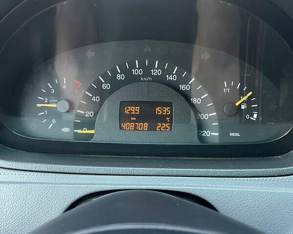 Серый Мерседес Вито, объемом двигателя 2.15 л и пробегом 409 тыс. км за 8100 $, фото 7 на Automoto.ua