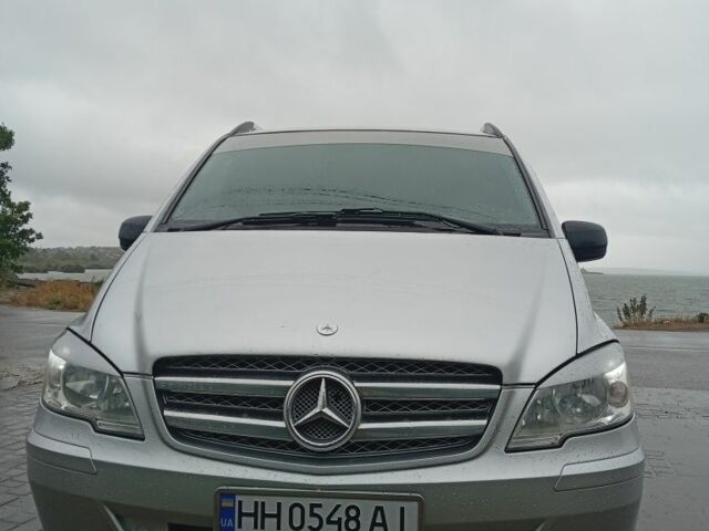 Серый Мерседес Вито, объемом двигателя 2.1 л и пробегом 192 тыс. км за 7800 $, фото 1 на Automoto.ua