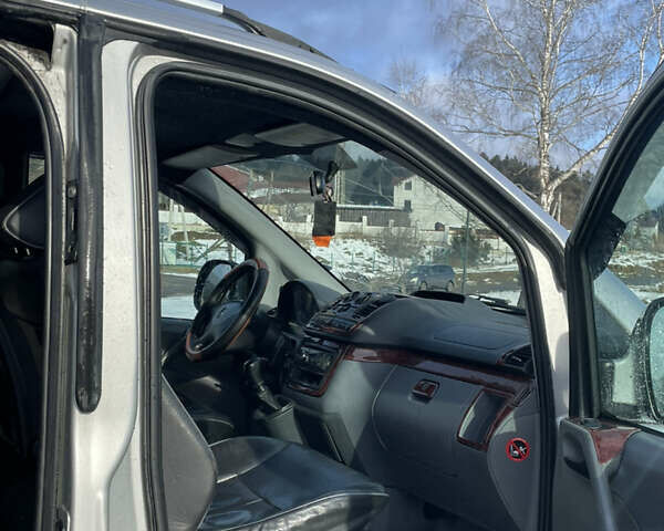 Серый Мерседес Вито, объемом двигателя 2.15 л и пробегом 350 тыс. км за 6300 $, фото 23 на Automoto.ua