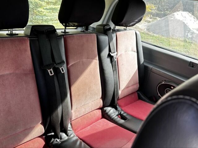 Серый Мерседес Вито, объемом двигателя 2.2 л и пробегом 268 тыс. км за 4500 $, фото 7 на Automoto.ua