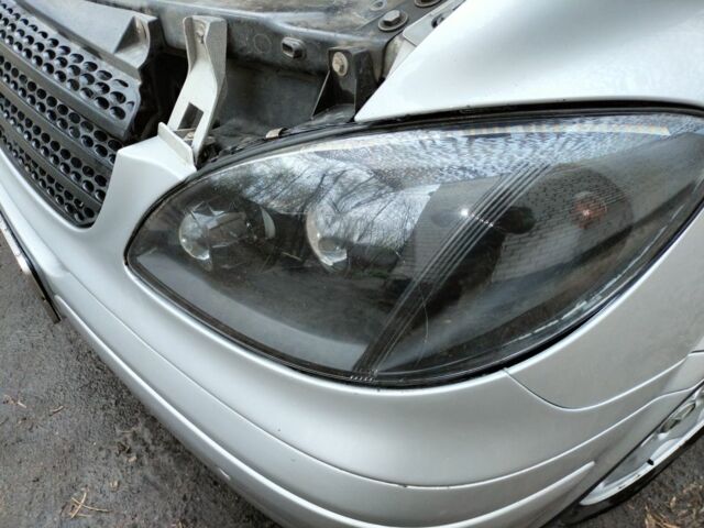 Серый Мерседес Вито, объемом двигателя 2.1 л и пробегом 380 тыс. км за 8700 $, фото 7 на Automoto.ua