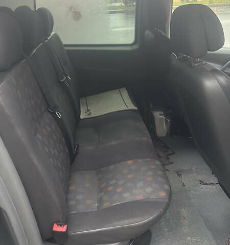 Сірий Мерседес Віто, об'ємом двигуна 2.15 л та пробігом 270 тис. км за 7000 $, фото 2 на Automoto.ua