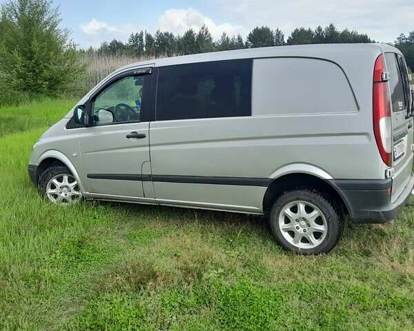 Серый Мерседес Вито, объемом двигателя 2.15 л и пробегом 440 тыс. км за 8000 $, фото 5 на Automoto.ua