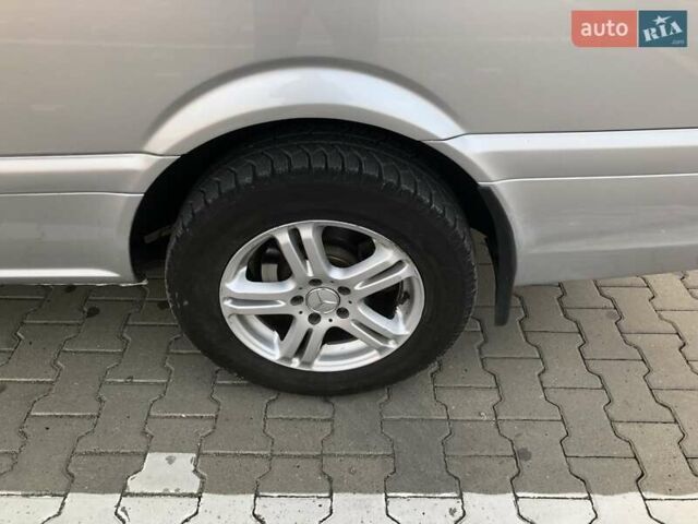 Серый Мерседес Вито, объемом двигателя 2.15 л и пробегом 265 тыс. км за 8700 $, фото 6 на Automoto.ua