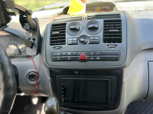 Сірий Мерседес Віто, об'ємом двигуна 2.2 л та пробігом 275 тис. км за 7900 $, фото 24 на Automoto.ua