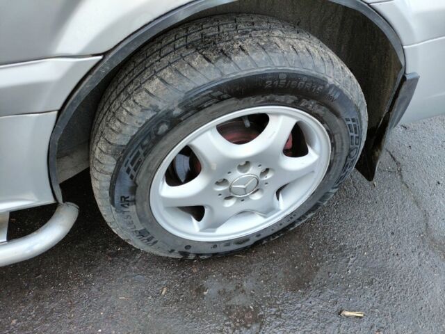 Серый Мерседес Вито, объемом двигателя 2.1 л и пробегом 380 тыс. км за 8700 $, фото 11 на Automoto.ua