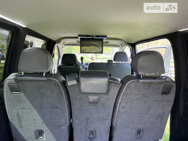 Сірий Мерседес Віто, об'ємом двигуна 2.2 л та пробігом 275 тис. км за 7900 $, фото 29 на Automoto.ua