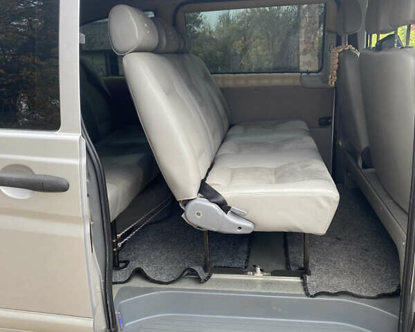 Сірий Мерседес Віто, об'ємом двигуна 2.15 л та пробігом 400 тис. км за 10300 $, фото 5 на Automoto.ua