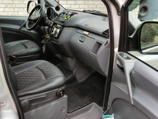 Серый Мерседес Вито, объемом двигателя 2.1 л и пробегом 380 тыс. км за 8700 $, фото 13 на Automoto.ua