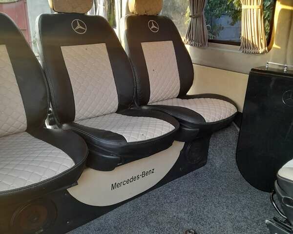 Серый Мерседес Вито, объемом двигателя 2.15 л и пробегом 324 тыс. км за 7900 $, фото 29 на Automoto.ua