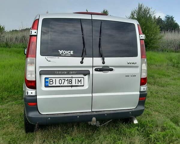 Серый Мерседес Вито, объемом двигателя 2.15 л и пробегом 440 тыс. км за 8000 $, фото 3 на Automoto.ua