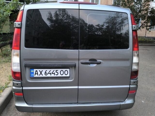 Серый Мерседес Вито, объемом двигателя 2.1 л и пробегом 306 тыс. км за 9300 $, фото 3 на Automoto.ua
