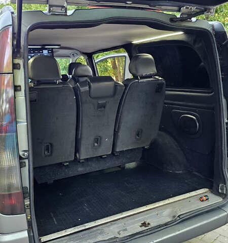 Сірий Мерседес Віто, об'ємом двигуна 2.2 л та пробігом 275 тис. км за 7900 $, фото 16 на Automoto.ua