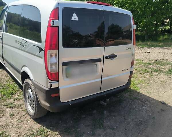 Сірий Мерседес Віто, об'ємом двигуна 2.15 л та пробігом 185 тис. км за 8200 $, фото 4 на Automoto.ua