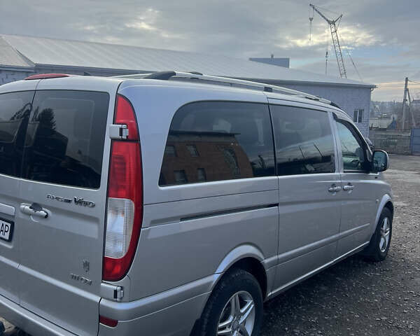 Серый Мерседес Вито, объемом двигателя 2.15 л и пробегом 235 тыс. км за 9500 $, фото 1 на Automoto.ua