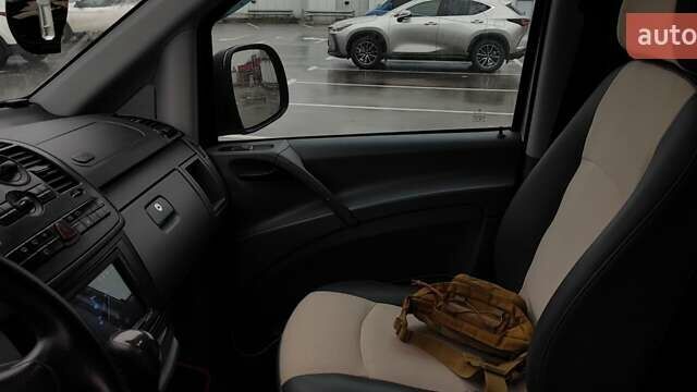 Серый Мерседес Вито, объемом двигателя 2.15 л и пробегом 367 тыс. км за 11500 $, фото 10 на Automoto.ua