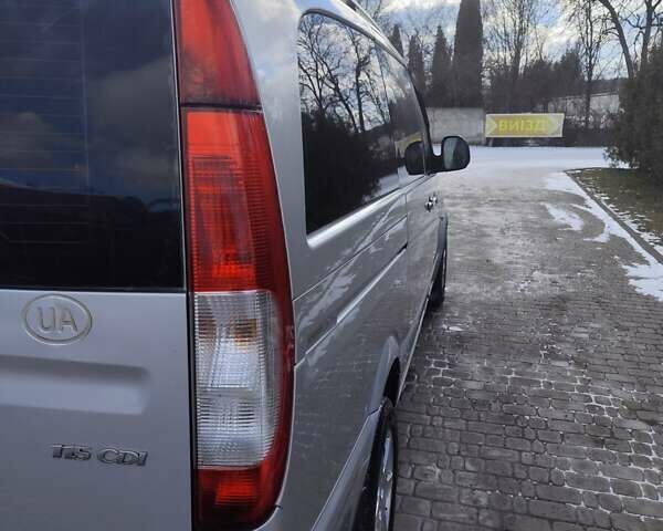 Серый Мерседес Вито, объемом двигателя 2.15 л и пробегом 356 тыс. км за 10800 $, фото 12 на Automoto.ua