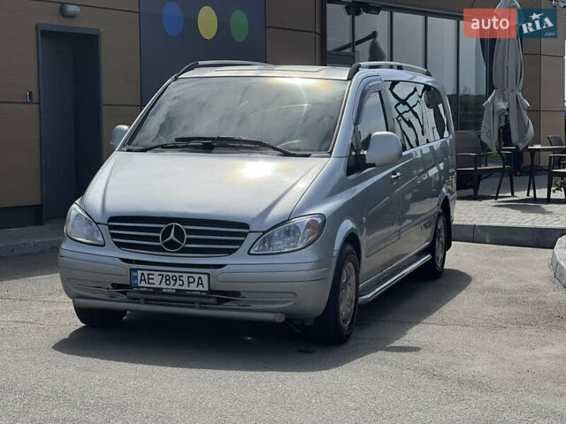 Серый Мерседес Вито, объемом двигателя 2.2 л и пробегом 340 тыс. км за 8900 $, фото 1 на Automoto.ua