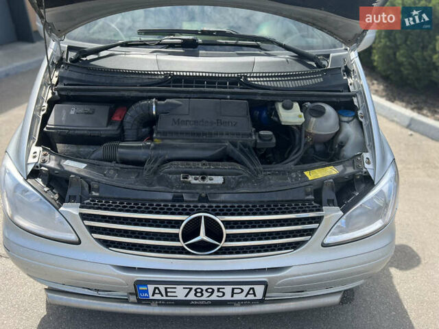 Серый Мерседес Вито, объемом двигателя 2.2 л и пробегом 340 тыс. км за 8900 $, фото 13 на Automoto.ua