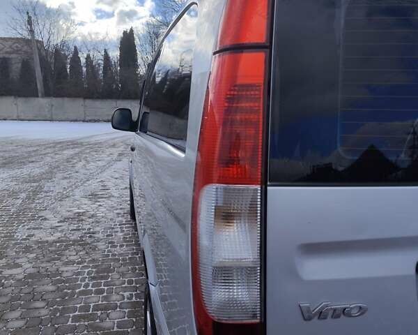 Серый Мерседес Вито, объемом двигателя 2.15 л и пробегом 356 тыс. км за 10800 $, фото 28 на Automoto.ua