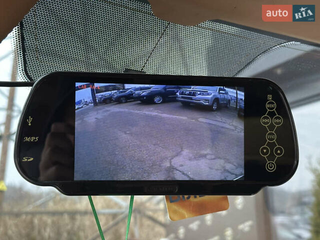 Серый Мерседес Вито, объемом двигателя 2.15 л и пробегом 280 тыс. км за 10999 $, фото 24 на Automoto.ua