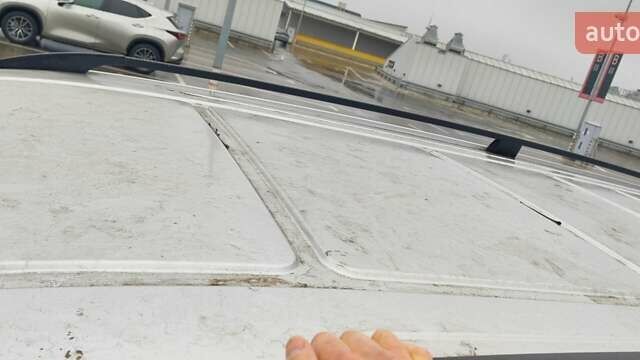 Серый Мерседес Вито, объемом двигателя 2.15 л и пробегом 367 тыс. км за 11500 $, фото 15 на Automoto.ua