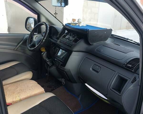 Серый Мерседес Вито, объемом двигателя 2.15 л и пробегом 425 тыс. км за 9000 $, фото 8 на Automoto.ua