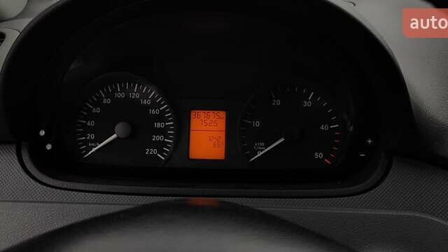 Серый Мерседес Вито, объемом двигателя 2.15 л и пробегом 367 тыс. км за 11500 $, фото 8 на Automoto.ua