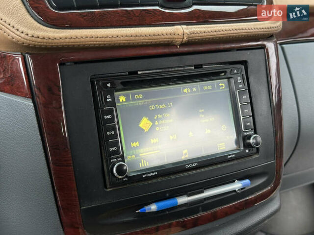 Серый Мерседес Вито, объемом двигателя 2.15 л и пробегом 280 тыс. км за 10999 $, фото 25 на Automoto.ua