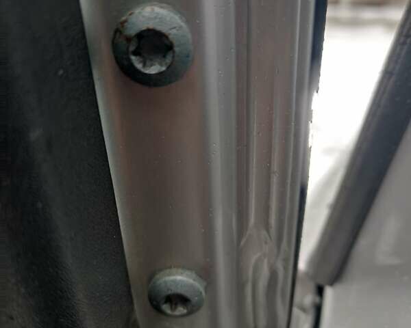 Сірий Мерседес Віто, об'ємом двигуна 2.15 л та пробігом 222 тис. км за 14750 $, фото 2 на Automoto.ua