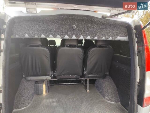 Серый Мерседес Вито, объемом двигателя 2.15 л и пробегом 356 тыс. км за 10800 $, фото 19 на Automoto.ua