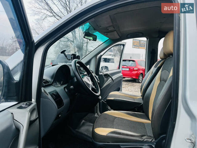 Серый Мерседес Вито, объемом двигателя 2.15 л и пробегом 518 тыс. км за 8200 $, фото 8 на Automoto.ua