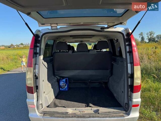 Серый Мерседес Вито, объемом двигателя 2.2 л и пробегом 208 тыс. км за 9500 $, фото 15 на Automoto.ua