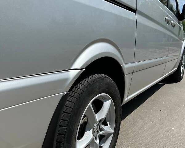 Сірий Мерседес Віто, об'ємом двигуна 2.15 л та пробігом 340 тис. км за 12900 $, фото 12 на Automoto.ua