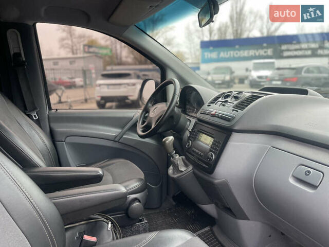 Сірий Мерседес Віто, об'ємом двигуна 2.15 л та пробігом 285 тис. км за 10900 $, фото 30 на Automoto.ua
