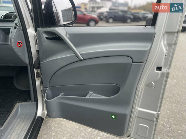 Серый Мерседес Вито, объемом двигателя 2.15 л и пробегом 285 тыс. км за 10900 $, фото 27 на Automoto.ua