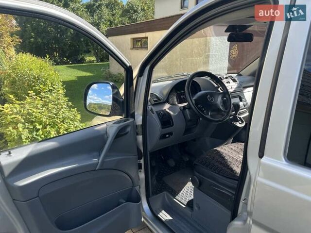 Серый Мерседес Вито, объемом двигателя 2.15 л и пробегом 288 тыс. км за 11500 $, фото 5 на Automoto.ua