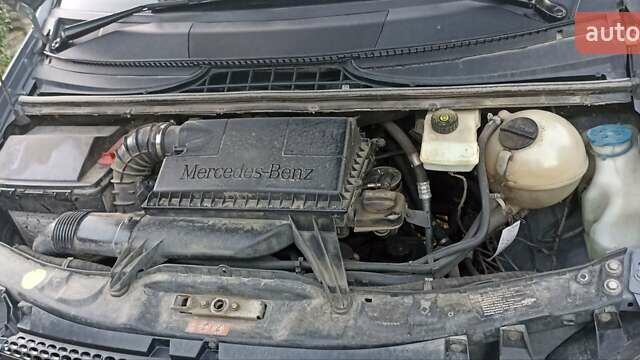 Серый Мерседес Вито, объемом двигателя 2.2 л и пробегом 610 тыс. км за 11500 $, фото 9 на Automoto.ua