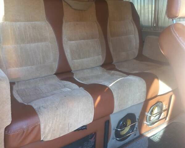 Мерседес Вито 2008 в Черновцах на Automoto.ua Серый Мерседес Вито, объемом двигателя 2.15 л и пробегом 300 тыс. км за 11500 $, фото 2 на Automoto.ua