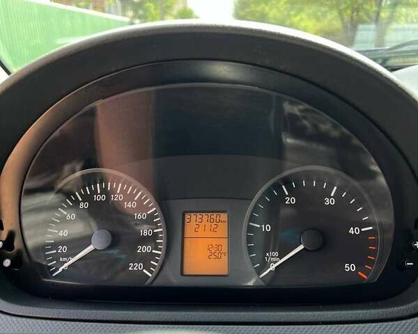 Сірий Мерседес Віто, об'ємом двигуна 2.15 л та пробігом 340 тис. км за 12900 $, фото 18 на Automoto.ua