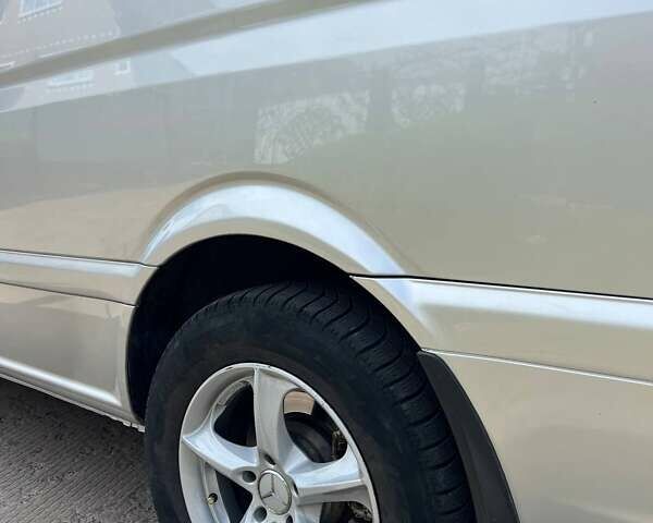 Сірий Мерседес Віто, об'ємом двигуна 2.15 л та пробігом 340 тис. км за 12900 $, фото 11 на Automoto.ua