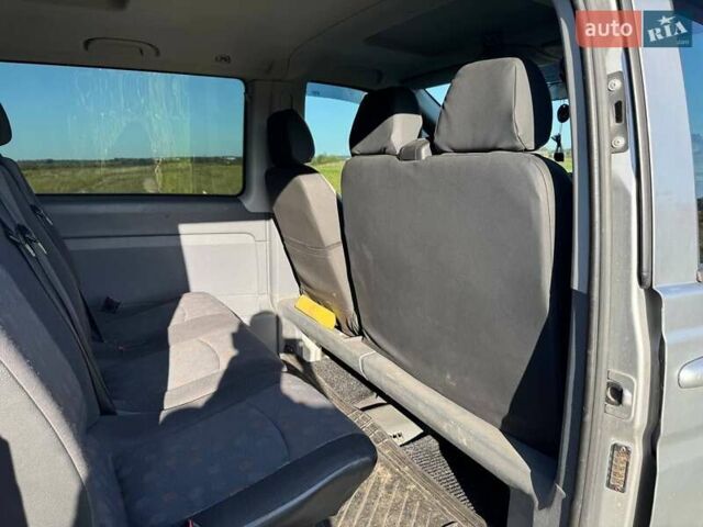 Серый Мерседес Вито, объемом двигателя 2.2 л и пробегом 208 тыс. км за 9500 $, фото 12 на Automoto.ua