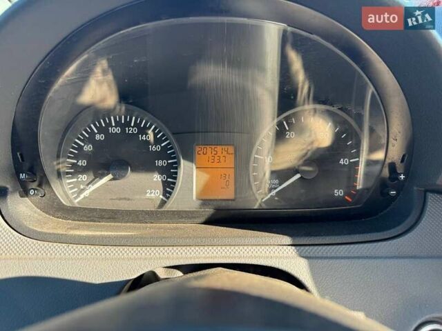 Серый Мерседес Вито, объемом двигателя 2.2 л и пробегом 208 тыс. км за 9500 $, фото 16 на Automoto.ua