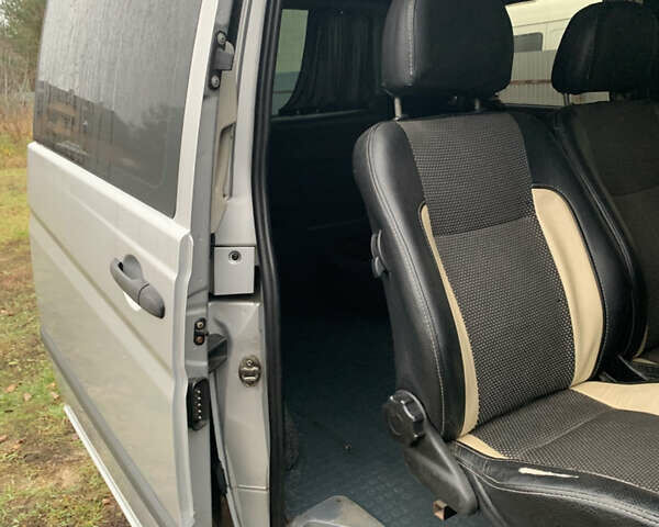 Серый Мерседес Вито, объемом двигателя 2.15 л и пробегом 464 тыс. км за 8900 $, фото 21 на Automoto.ua