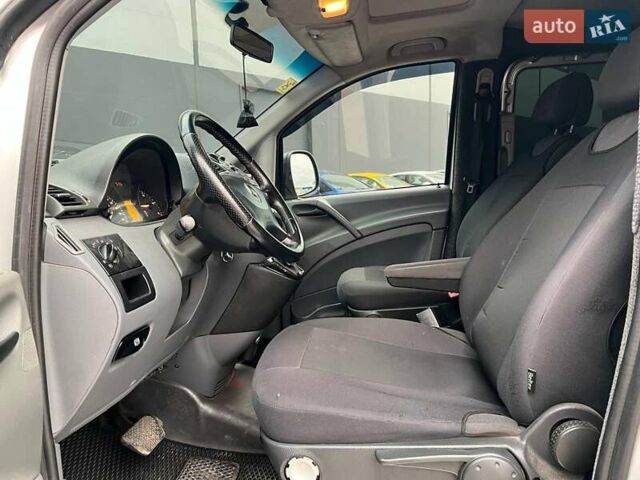 Серый Мерседес Вито, объемом двигателя 2.2 л и пробегом 428 тыс. км за 10990 $, фото 18 на Automoto.ua